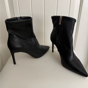 Jessica Simpson Black Pointed Toe Stiletto Ankle Booties
